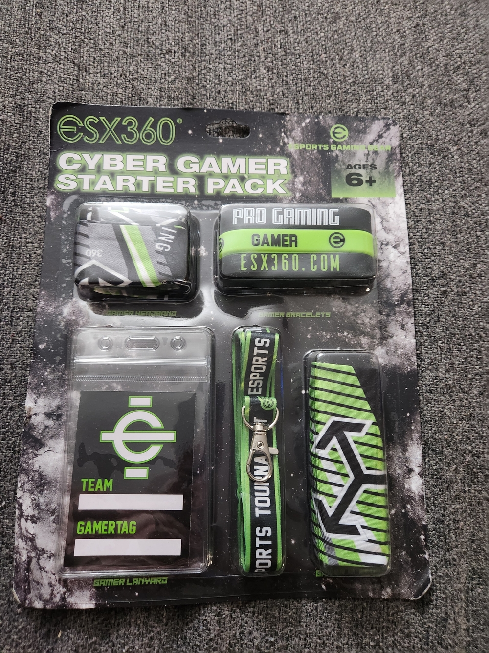 Source Unknown ESX360 Cyber Gamer Starter Pack - Black & Green